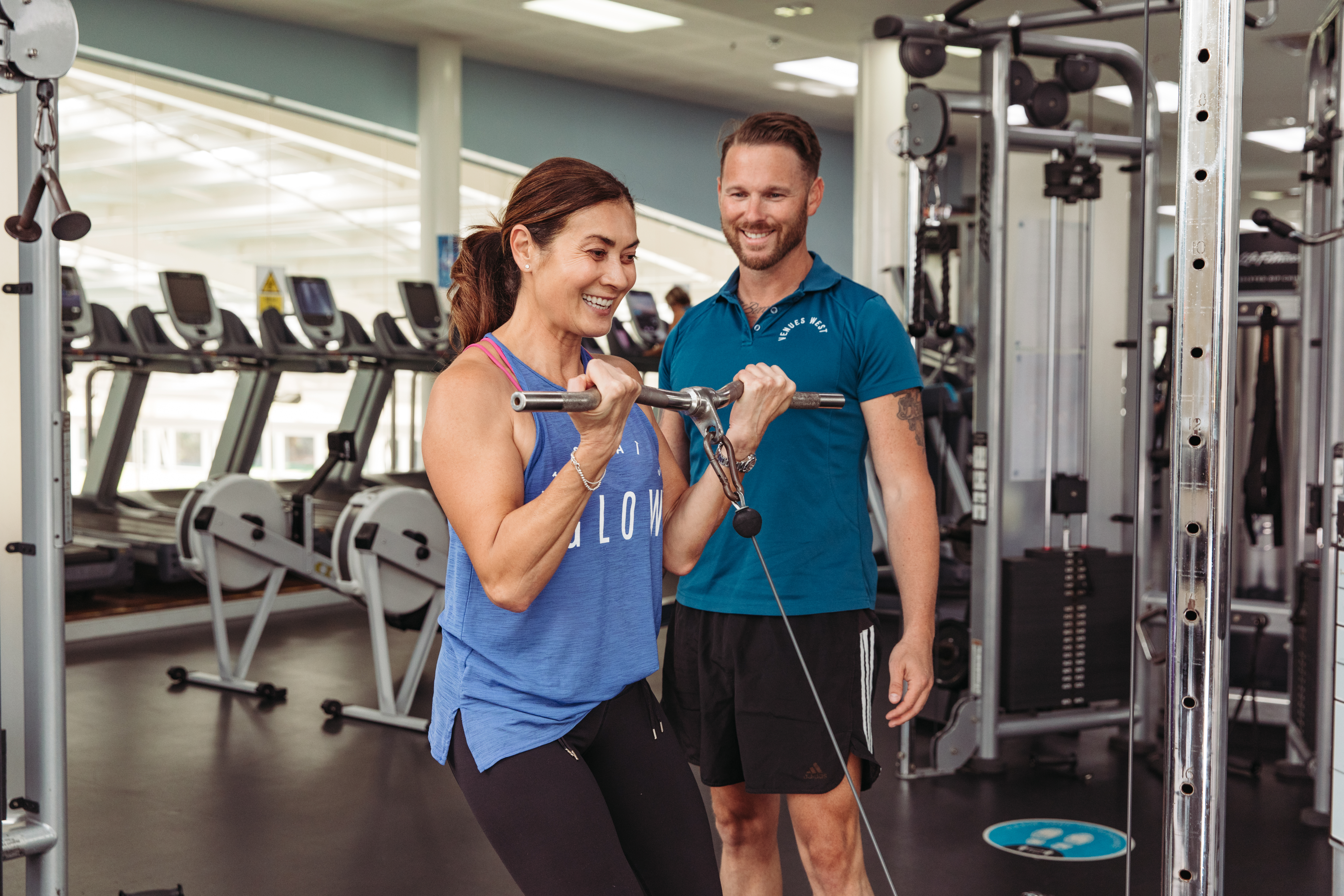 Personal trainer with cliient